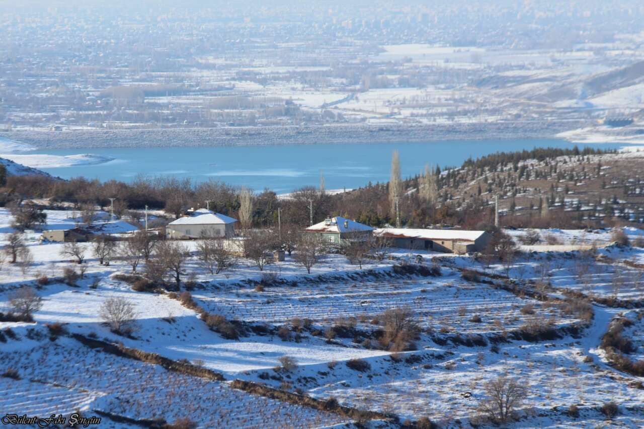 Konya’nın karla kaplı ilçesinde özlenen manzara 2